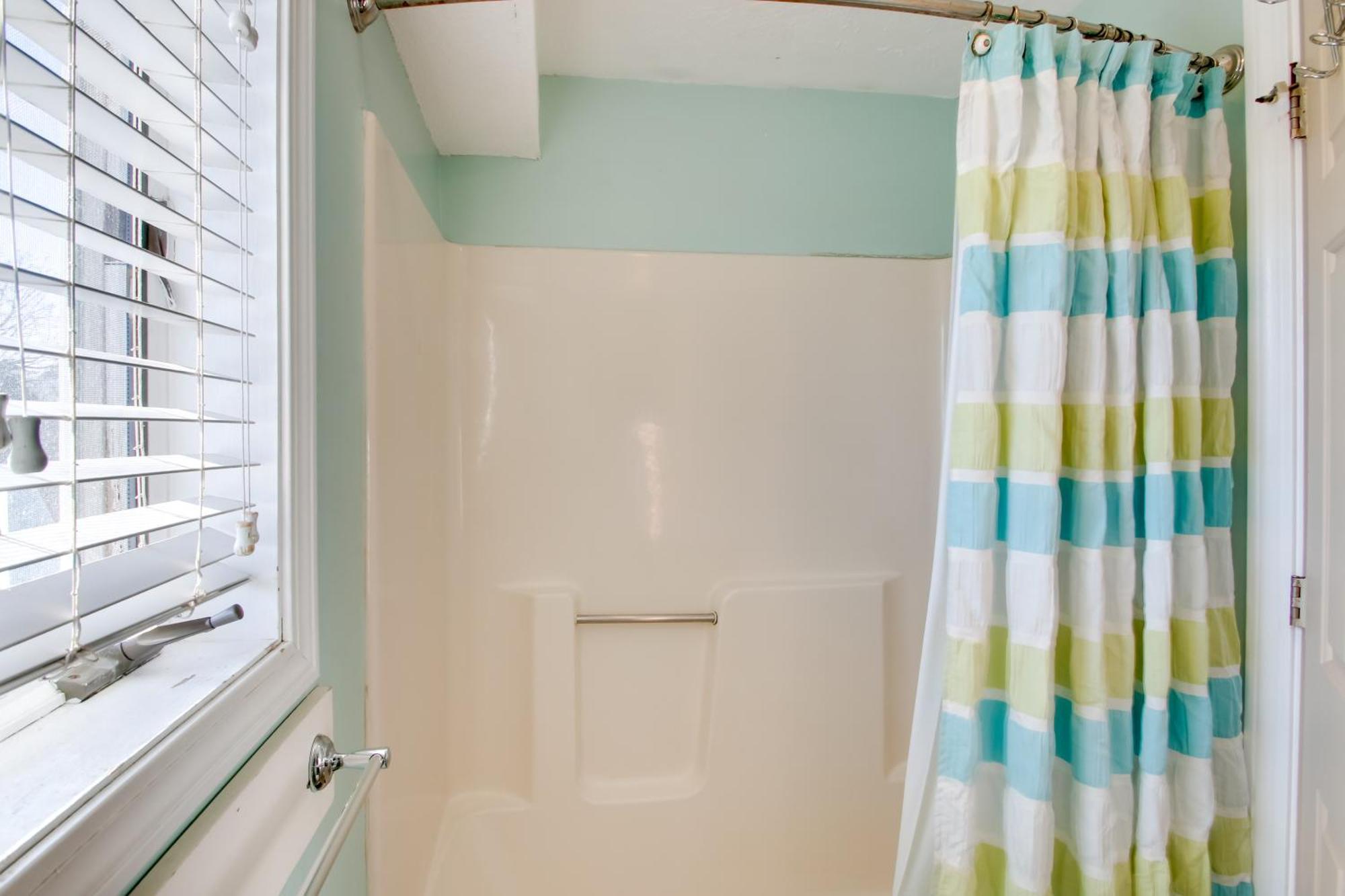 Beachfront Old Orchard Beach Condo With Balcony Екстер'єр фото