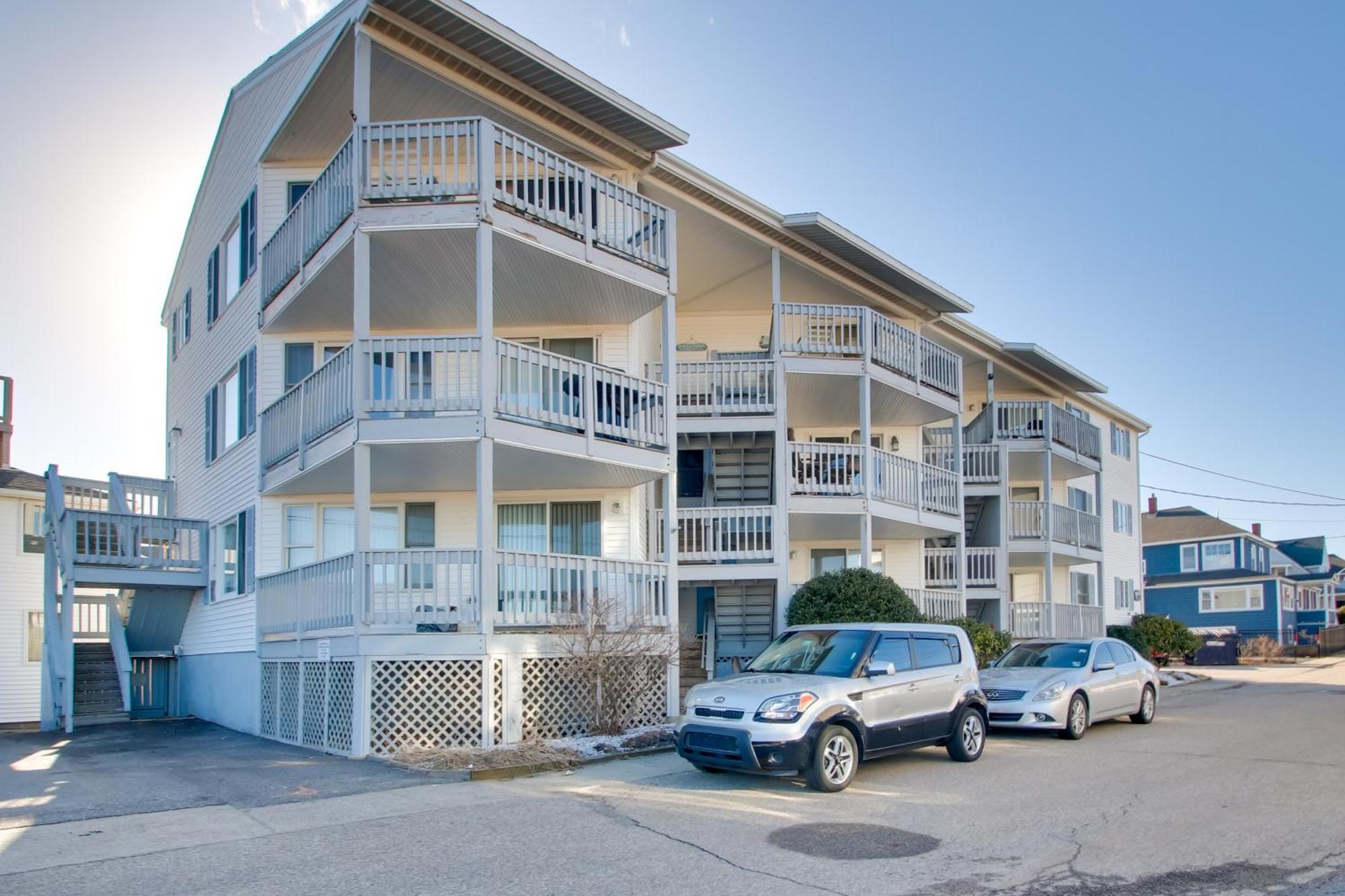 Beachfront Old Orchard Beach Condo With Balcony Екстер'єр фото