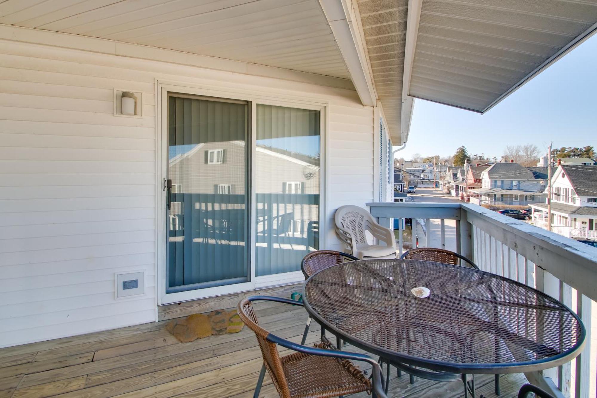 Beachfront Old Orchard Beach Condo With Balcony Екстер'єр фото
